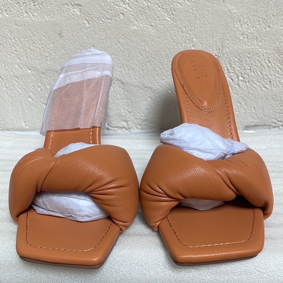 Twist High Heeled Mules - Picture 4 of 9